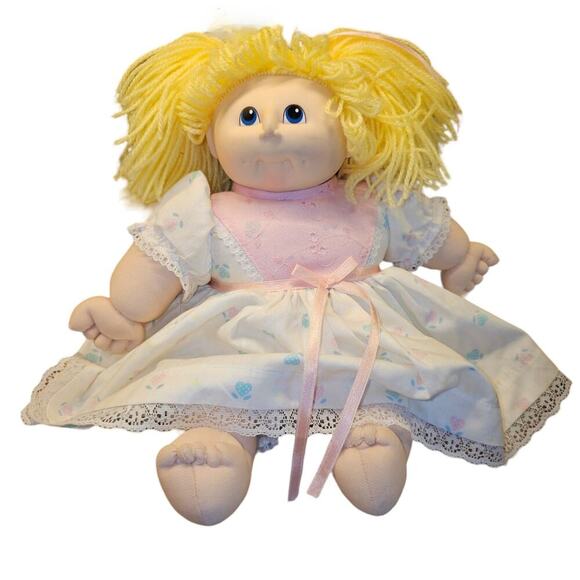 Cabbage Patch Kids - Picture 1 of 4